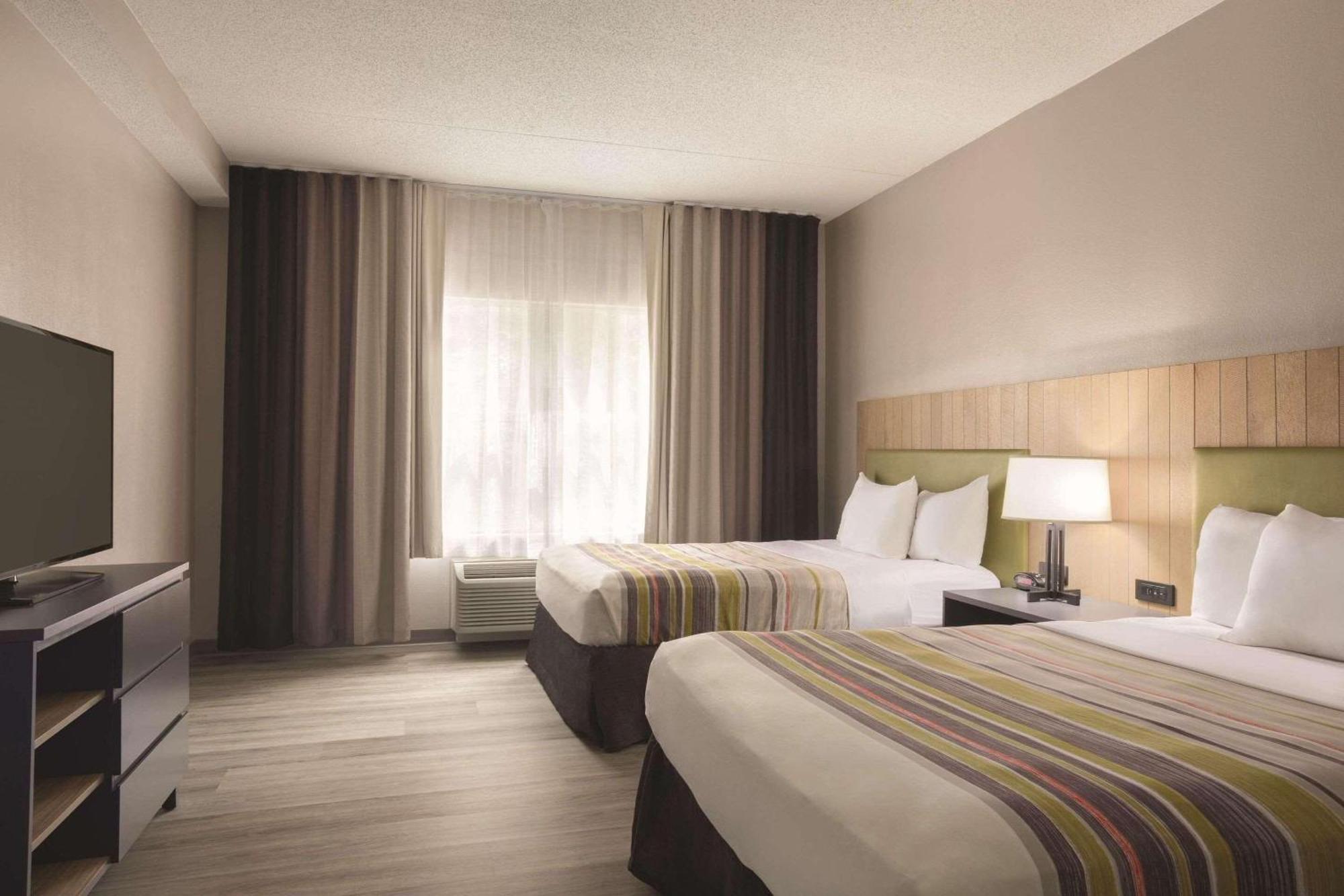 One-Bedroom Suite Two Queen Beds Non-Smoking,1280494759:JPEG