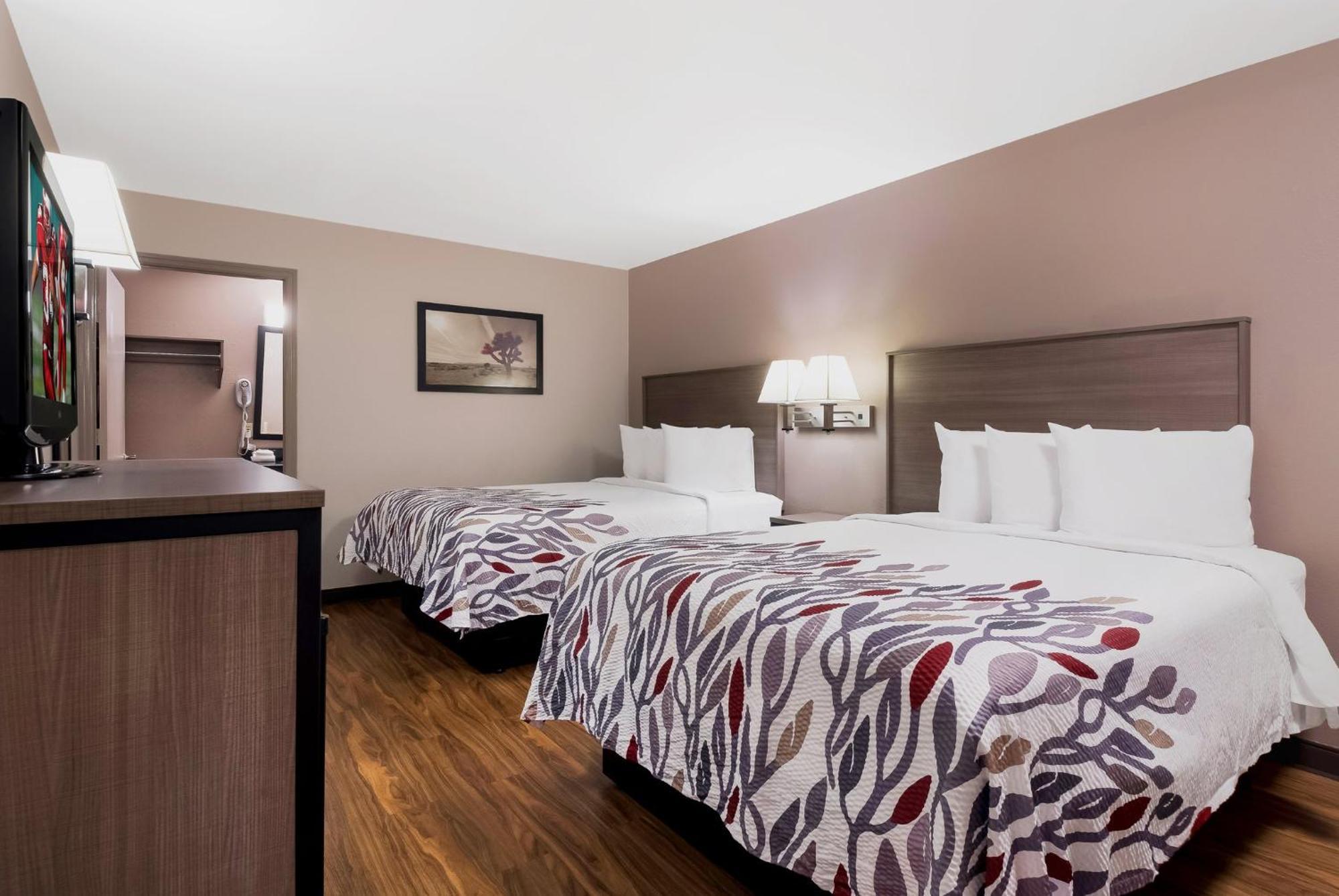 Deluxe Room Two Queen Beds Disability Access Smoke,1584457726:JPEG