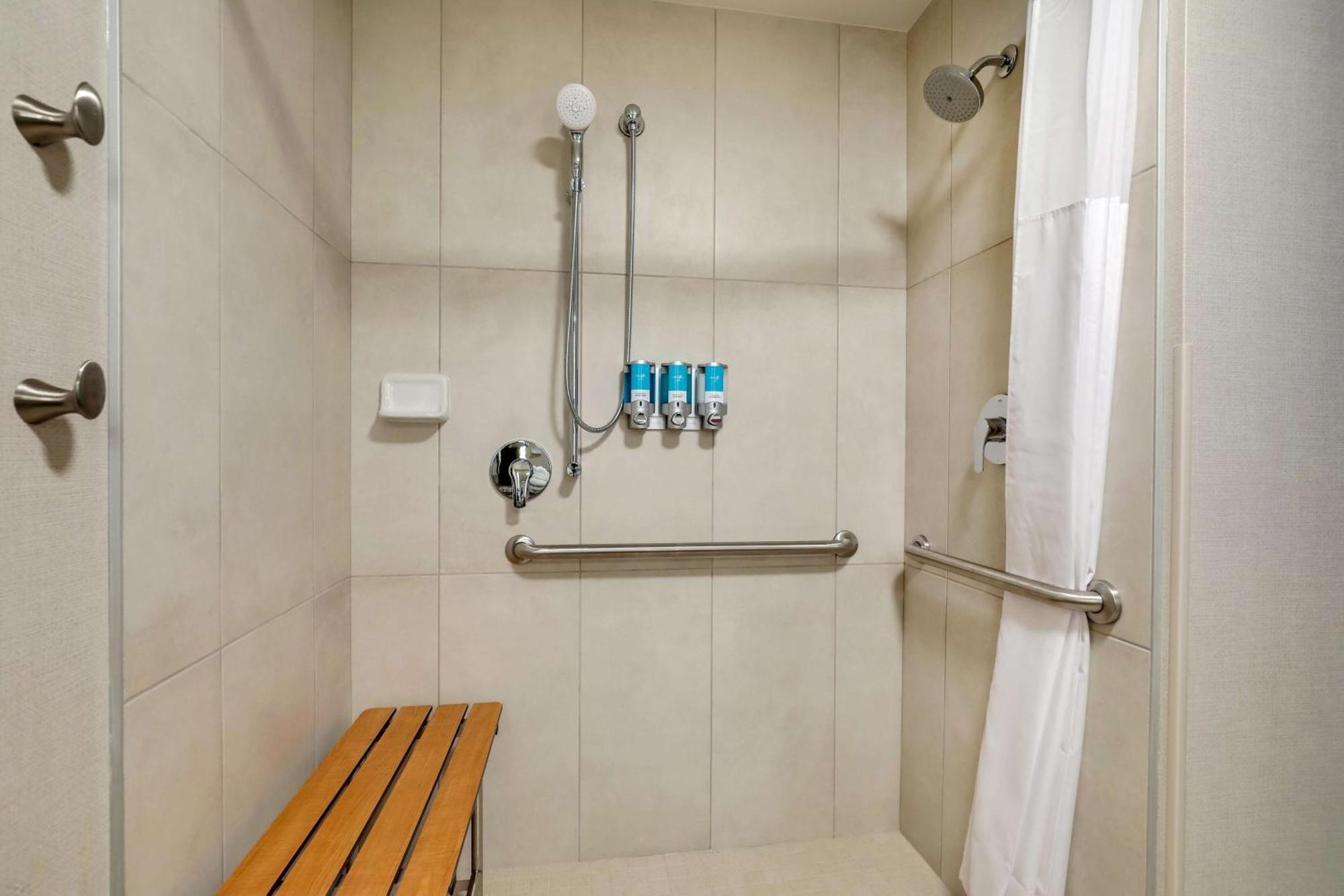 King Suite Sofa Bed Accessible Roll Shower,1636902473:JPEG