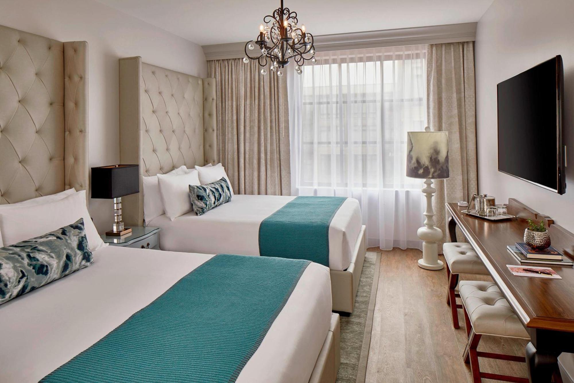 Double Queen Room City View,1643201507:JPEG