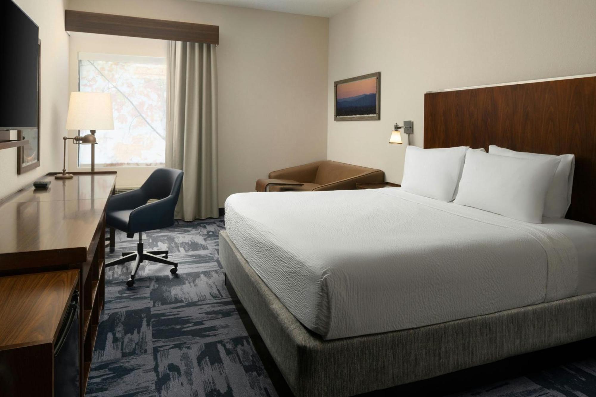 King Room,1706808874:JPEG