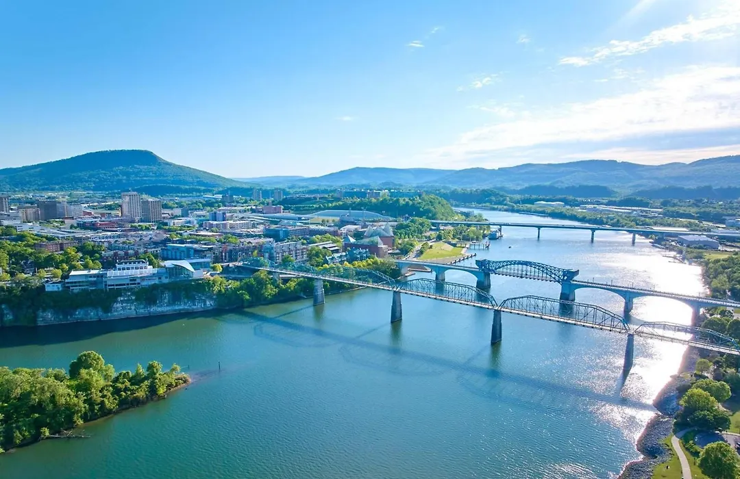 La Quinta Inn & Suites By Wyndham Chattanooga Downtown/South-1