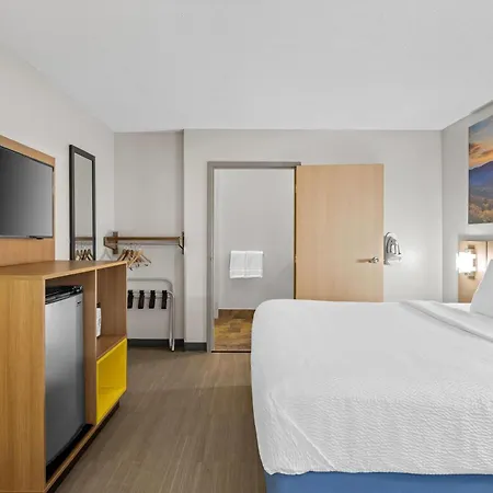Days Inn By Wyndham Chattanooga/Hamilton Place-3