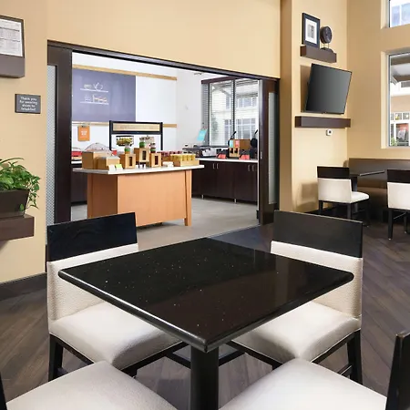 Hampton Inn & Suites Chattanooga Downtown-3
