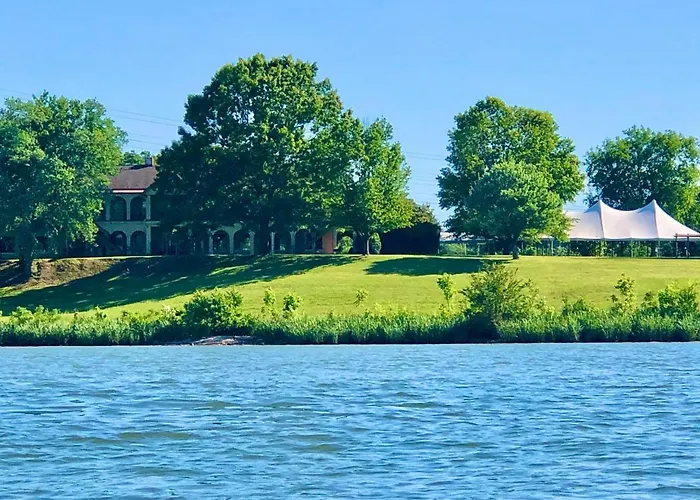 Tennessee Room At Tennessee Riverplace Chattanooga